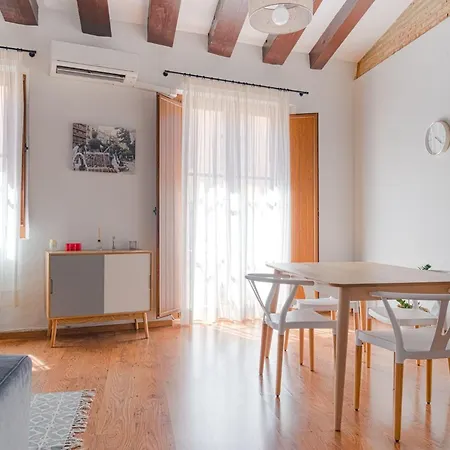 Baja Flat By Invalencia * Valencia
